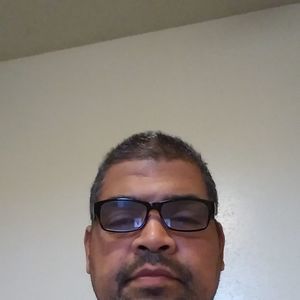 Meet your Posher, Adinelio